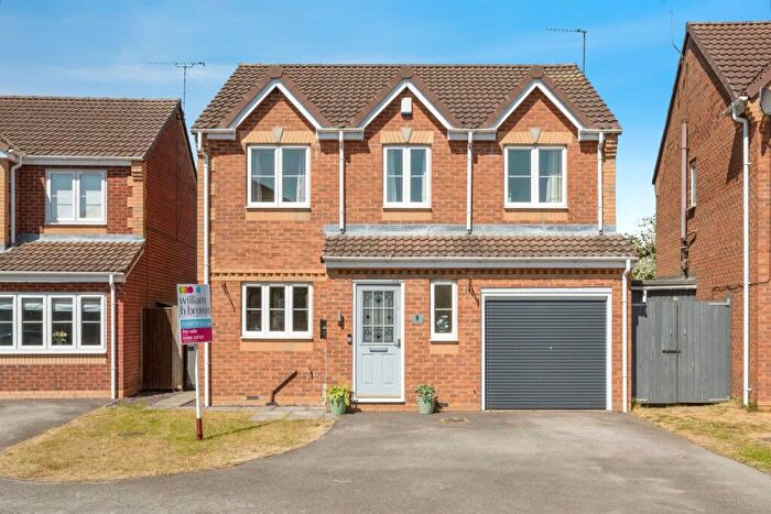 4 Bedroom Detached House For Sale In Newfield Close, Barnby Dun, Doncaster, DN3