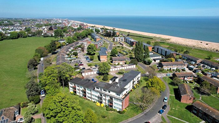 2 Bedroom Flat For Sale In Lord Warden Avenue, Walmer, Deal, CT14