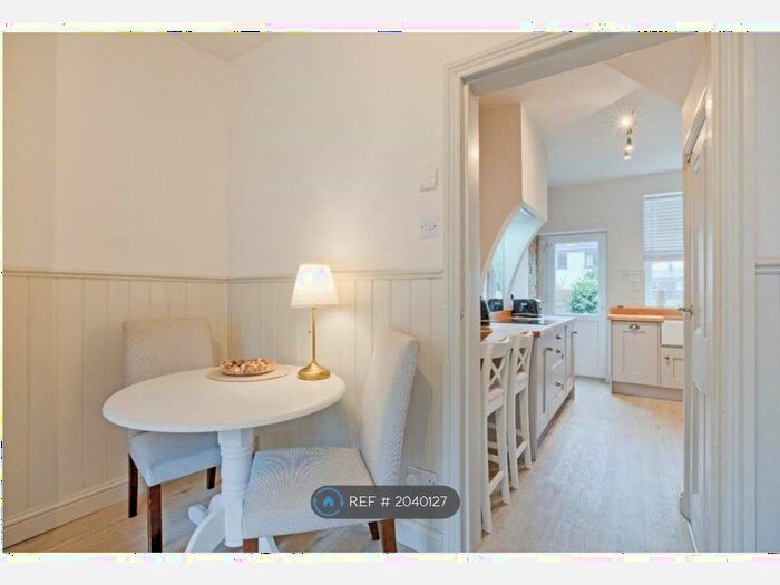 2 Bedroom Terraced House To Rent In Wellington Road, Ilkley, LS29