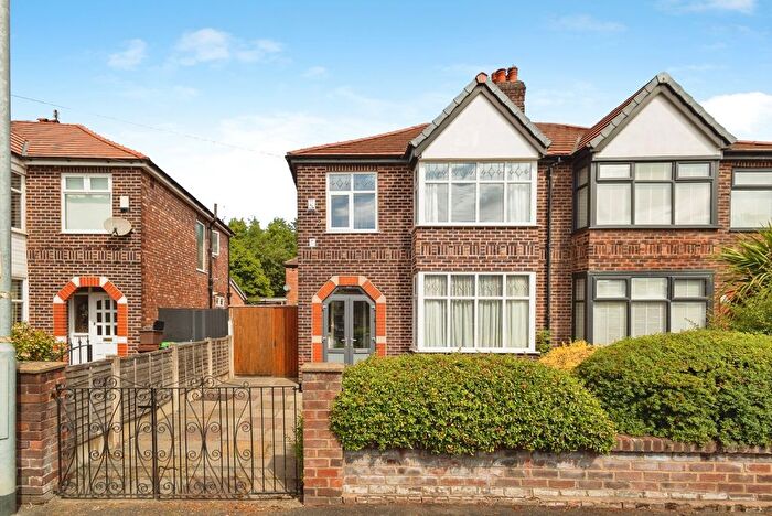 3 Bedroom Semi-detached House For Sale In Fog Lane, Didsbury, Manchester, Greater Manchester, M20