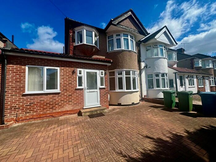 4 Bedroom Semi-Detached House To Rent In Lulworth Drive, Pinner, HA5