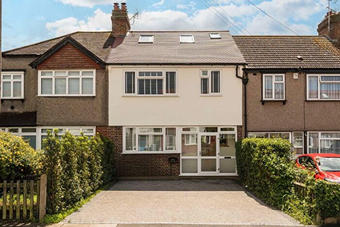 4 Bedroom Terraced House For Sale In Brockenhurst Way, London, SW16