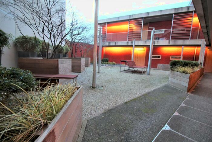 1 Bedroom Apartment To Rent In The Quad, Highcross Street, Leicester, LE1