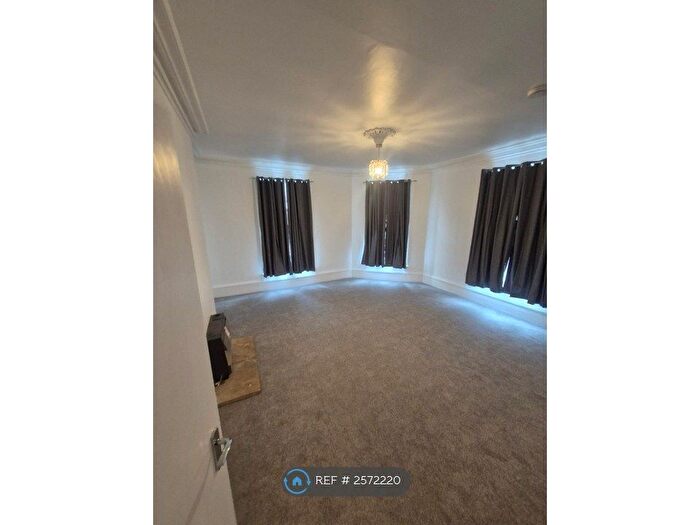 2 Bedroom Flat To Rent In Market Street, Spilsby, PE23