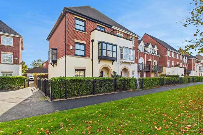 4 Bedroom Town House For Sale In Lexington Walk, Boston Boulevard, Great Sankey, Warrington, WA5