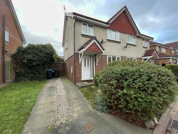 3 Bedroom Semi-Detached House To Rent In Housesteads Drive, Hoole, Chester, CH2