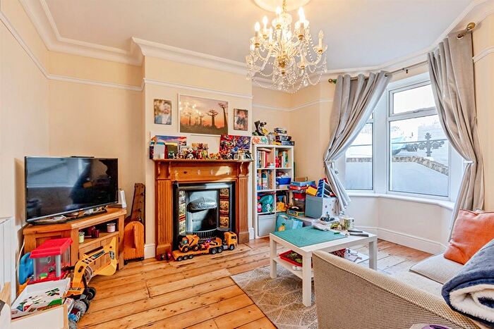 3 Bedroom Terraced House For Sale In Ashgrove Road, Bedminster, Bristol, BS3