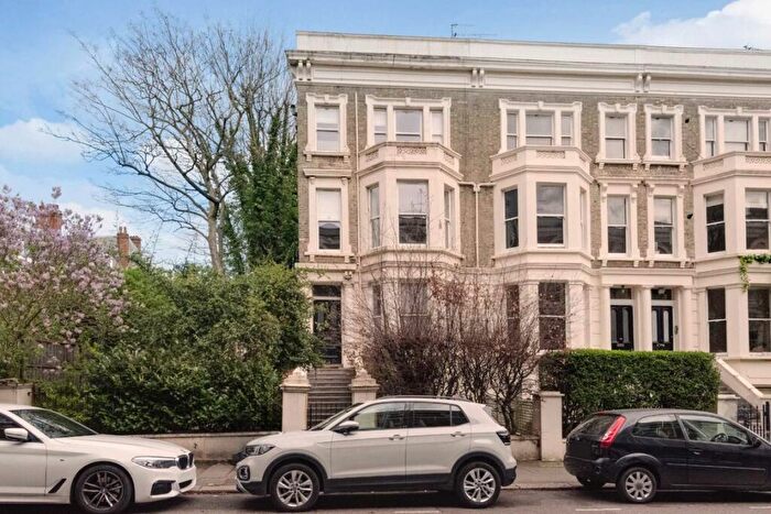 3 Bedroom Maisonette For Sale In Winchester Road, Hampstead, NW3