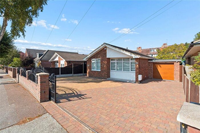 2 Bedroom Bungalow For Sale In Portland Avenue, Gravesend, Kent, DA12
