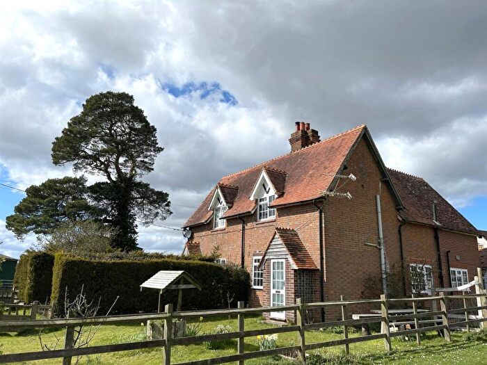 3 Bedroom Cottage To Rent In Down End, Chieveley, RG20