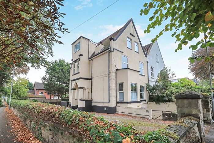 3 Bedroom Flat For Sale In Avenue Road, Compton, Wolverhampton, WV3