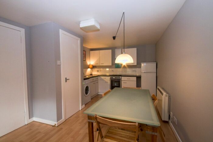 1 Bedroom Flat To Rent In Union Glen, City Centre, Aberdeen, AB11