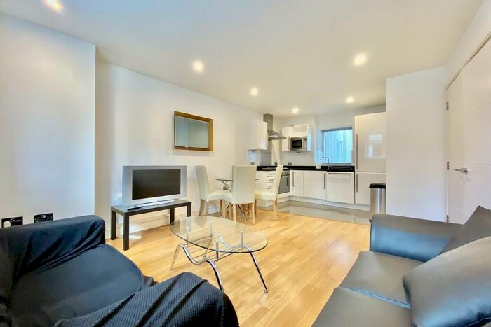 2 Bedroom Apartment To Rent In Bedford Chambers, Leeds, LS1