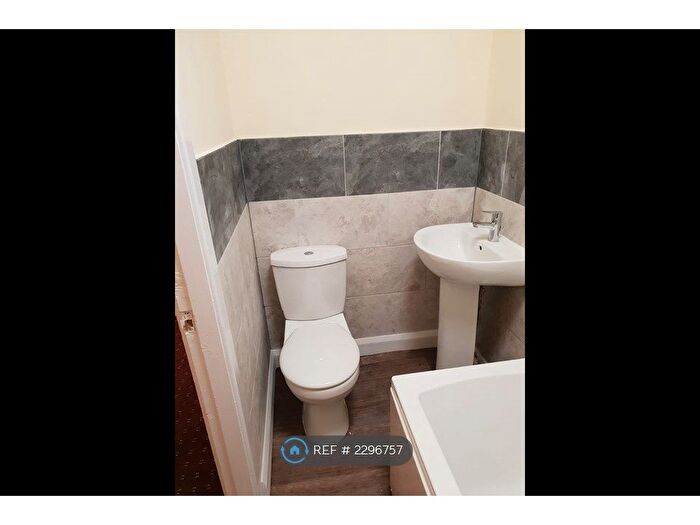 3 Bedroom Terraced House To Rent In Harold Street, Burnley, BB11