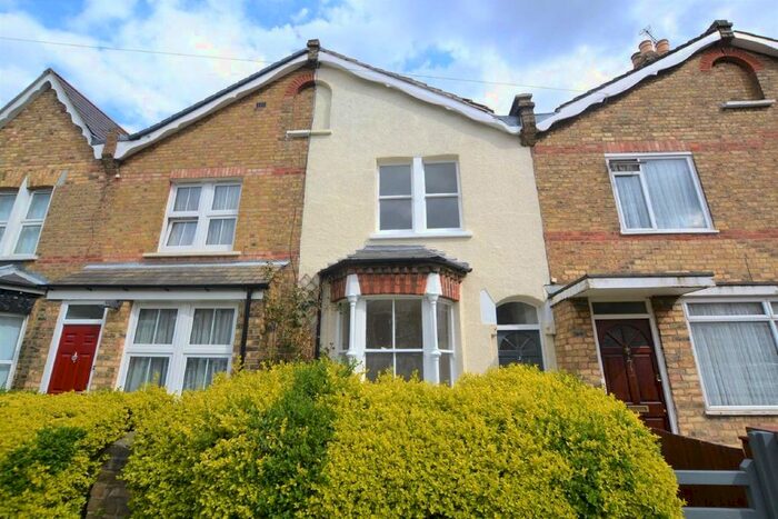 2 Bedroom Terraced House To Rent In Queens Road, London N11