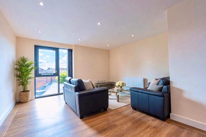 3 Bedroom Apartment To Rent In Ecco, S11