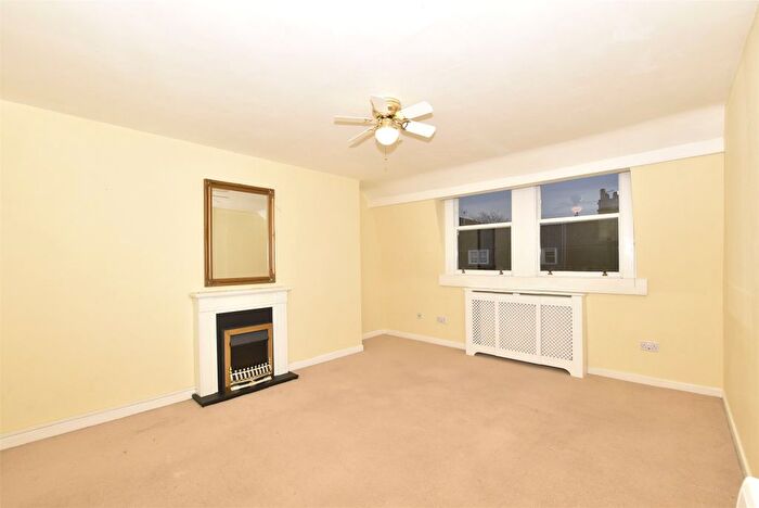 2 Bedroom Flat To Rent In Henrietta Street, Bath, BA2