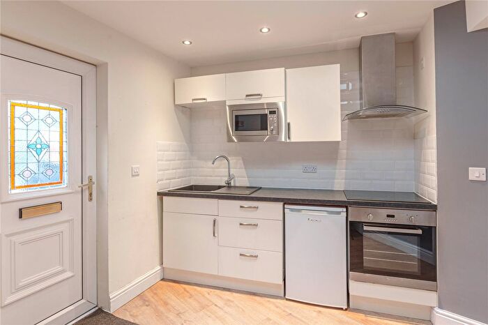 1 Bedroom Flat To Rent In Honey Hill Road, Kingswood, Bristol, BS15