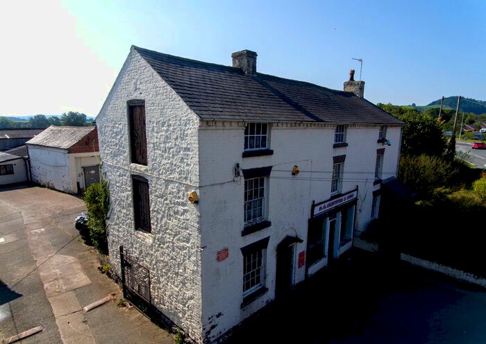 4 Bedroom Detached House For Sale In Llansantffraid, SY22