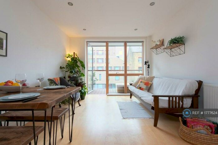 2 Bedroom Flat To Rent In Downham Wharf, London, N1