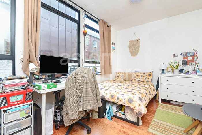 1 Bedroom Flat To Rent In Grays Inn Road, London, WC1X