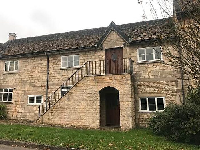 2 Bedroom Property To Rent In Court Farm Mews, Bristol Road, Stonehouse, GL10