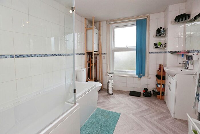 2 Bedroom Terraced House For Sale In Burnett Road, Gosport, PO12