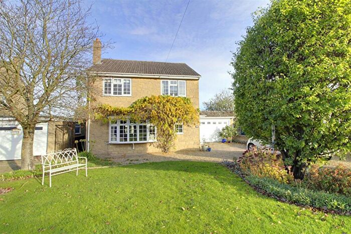 4 Bedroom Detached House For Sale In Eastgate, Deeping St. James, PE6