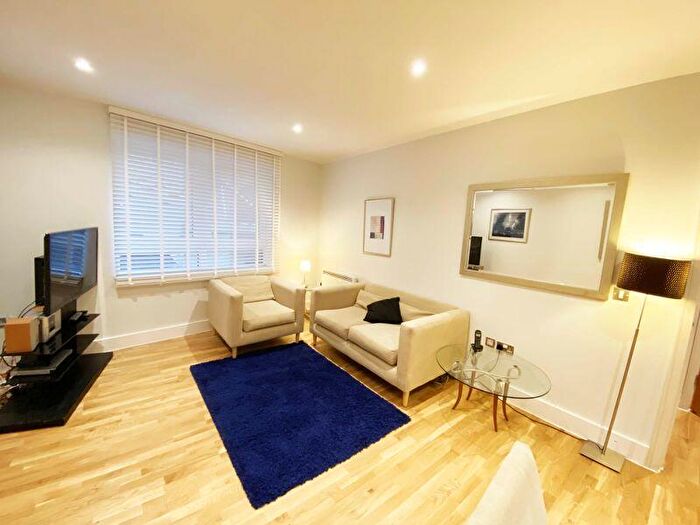 1 Bedroom Flat To Rent In Pepys Street, City Of London, EC3N
