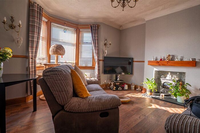 4 Bedroom Detached Bungalow For Sale In Reid Avenue, Crossgates, KY4