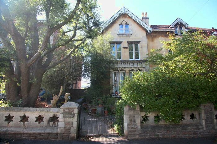 2 Bedroom Apartment To Rent In Trelawney Road, Cotham, Bristol, BS6