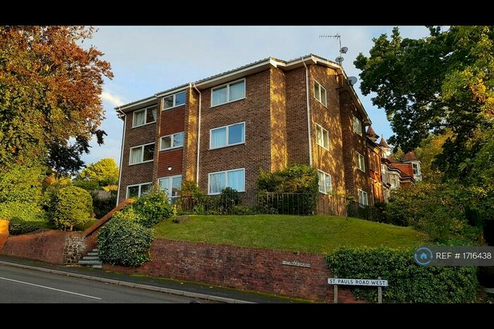 2 Bedroom Flat To Rent In Kirkstall, Dorking, RH4