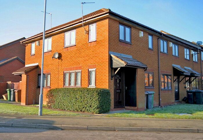 1 Bedroom Terraced House To Rent In Dexter Close, Luton, LU3