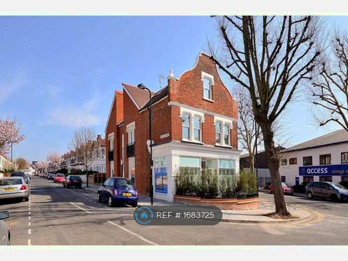 1 Bedroom Flat To Rent In Dutch Gable House, London, W13