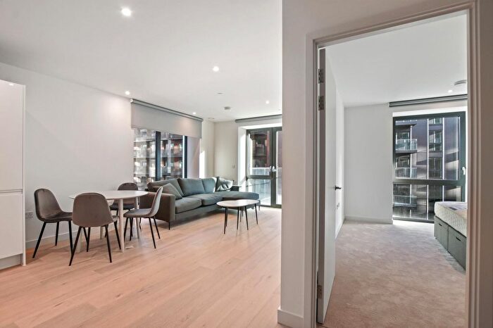 1 Bedroom Flat To Rent In Clipper Street, London, E16