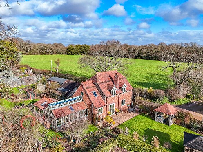 3 Bedroom Detached House For Sale In Fernhill Lane, New Milton, BH25