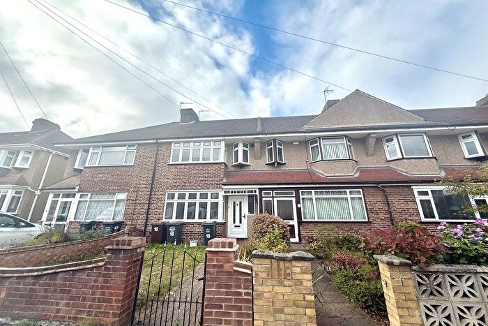 3 Bedroom Terraced House To Rent In Lodge Avenue, DA1