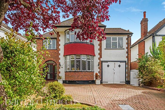 5 Bedroom Detached House For Sale In Arundel Avenue, Epsom, KT17