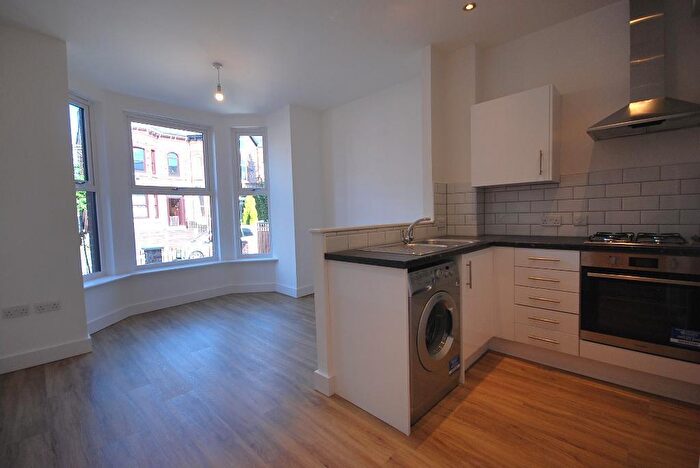 1 Bedroom Flat To Rent In Osborne Road, Levenshulme, Manchester, M19