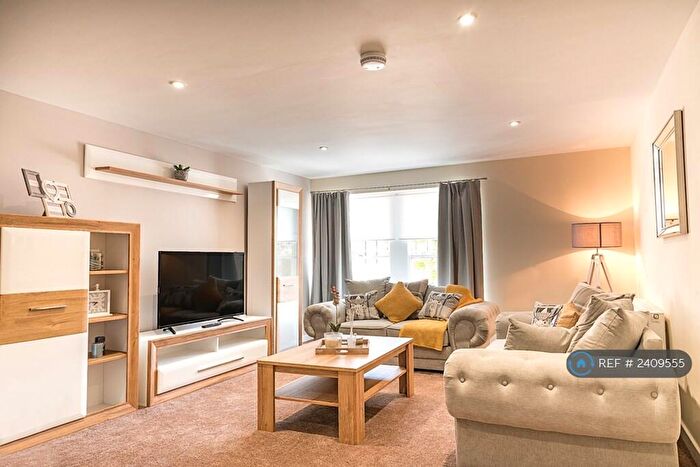 3 Bedroom Flat To Rent In High Street, Dalkeith, EH22