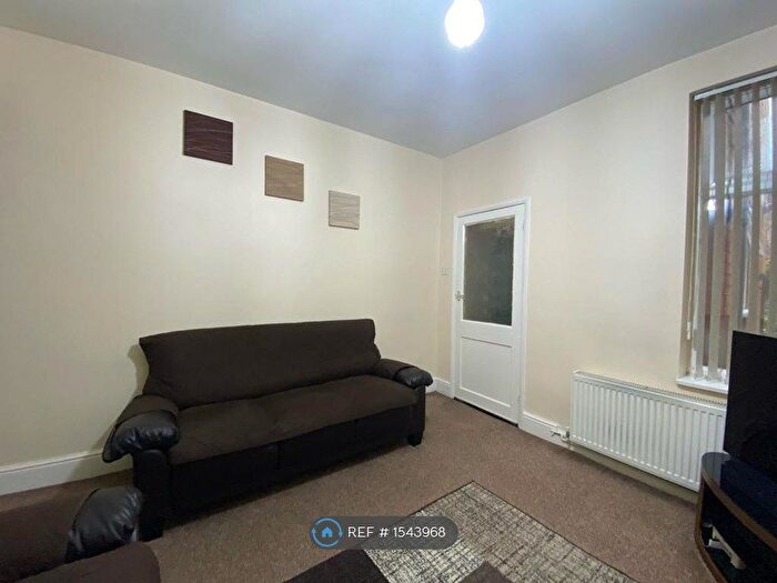 2 Bedroom Terraced House To Rent In Earl Howe St, Leicester, LE2