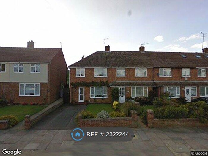 3 Bedroom Terraced House To Rent In Byron Road, Luton, LU4