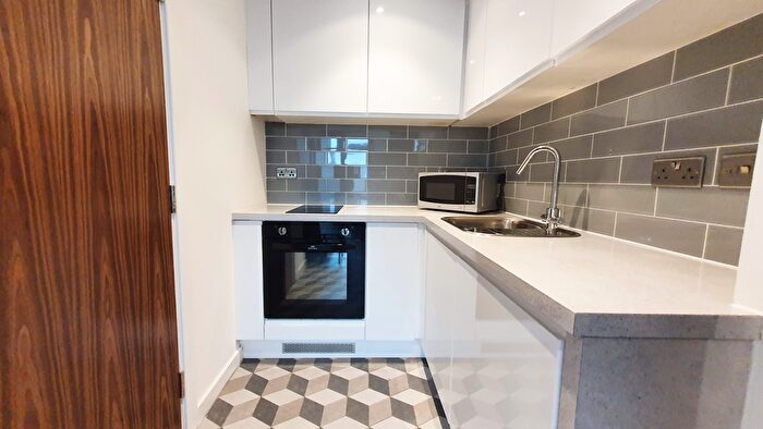 2 Bedroom Flat To Rent In Alma Street, Sheffield, S3