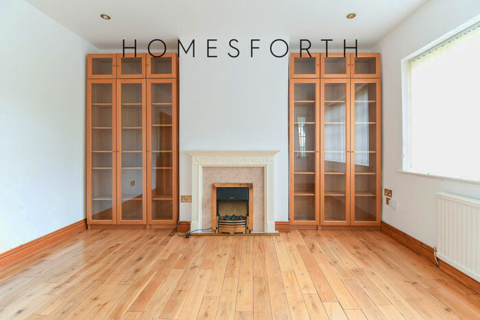 2 Bedroom Apartment To Rent In Ossulton Way, East Finchley, N2