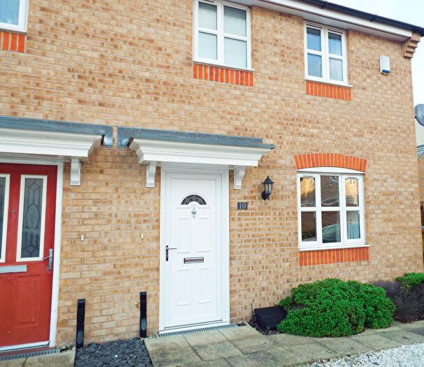 3 Bedroom Semi Detached House To Rent In Hadrians Walk, North Hykeham, LN6