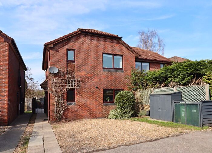 3 Bedroom Semi-Detached House For Sale In New Road, Netley Abbey, SO31