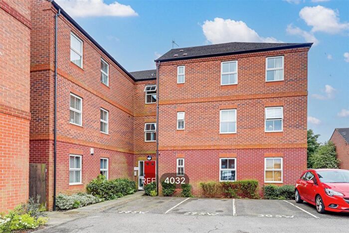 2 Bedroom Flat To Rent In Slaters Way, Bestwood, Nottingham, NG5