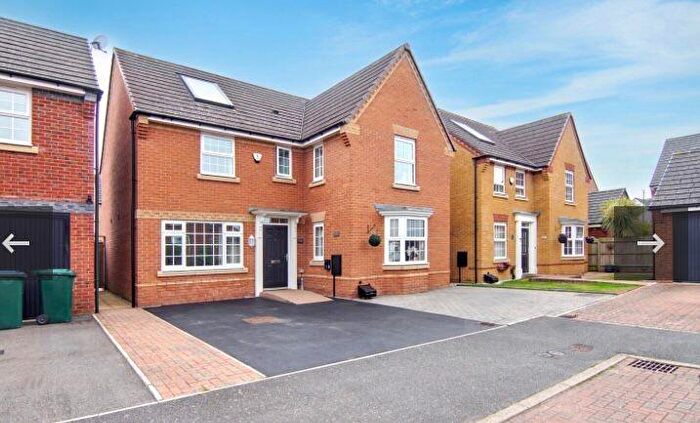 5 Bedroom Detached House For Sale In Doreen Close, - Stunning Detached - Cul De Sac - Over Sqft, CV3