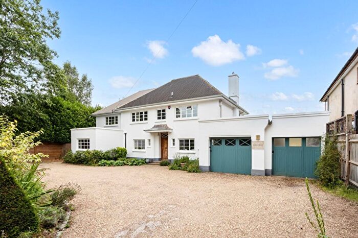 6 Bedroom Detached House For Sale In Brighton Road, Horsham, RH13