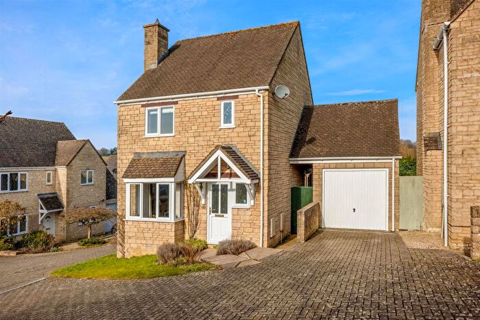 3 Bedroom Detached House For Sale In Wilcox Road, Chipping Norton, OX7